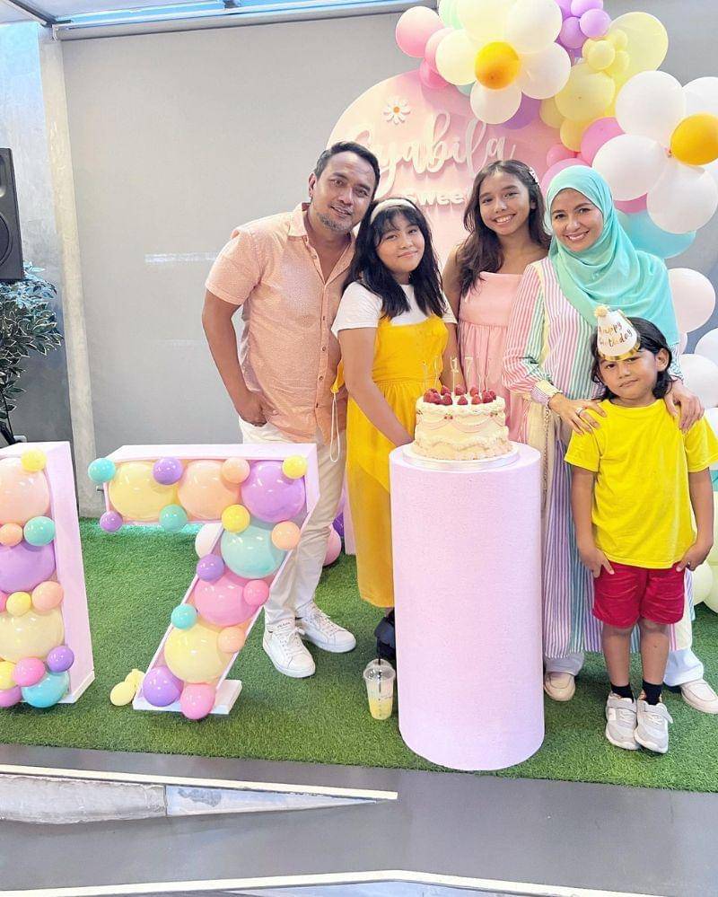 Instagram.com/meisya__siregar